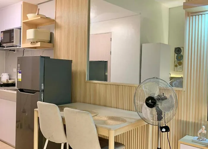 C&k Staycation At Trees Residences